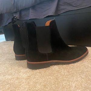 Chelsea boots